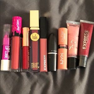 Lipstick/gloss bundle